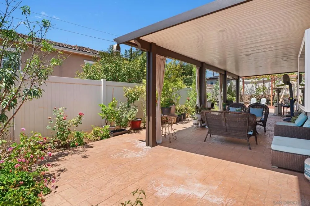 1675 Felicita Escondido, CA 92025