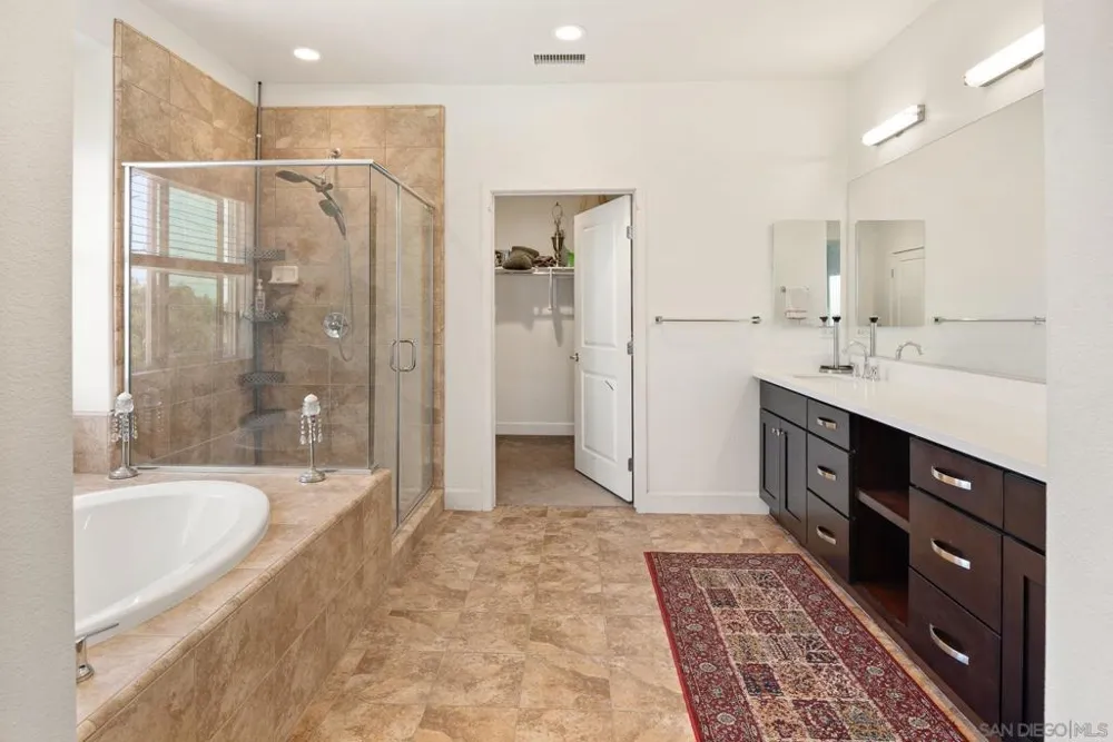 1675 Felicita Escondido, CA 92025