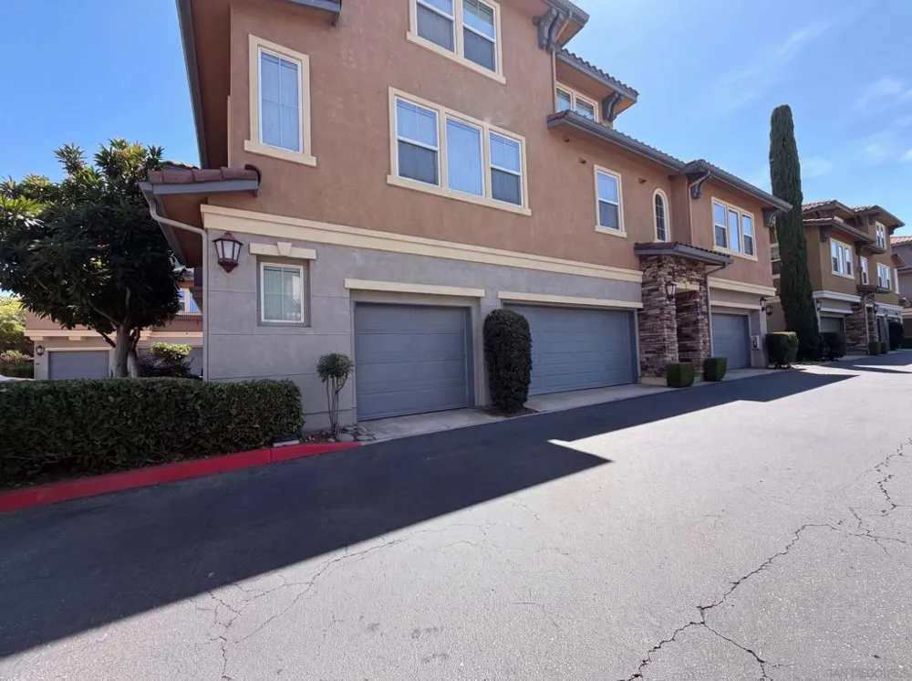 148 Via Montisi Santee, CA 92071
