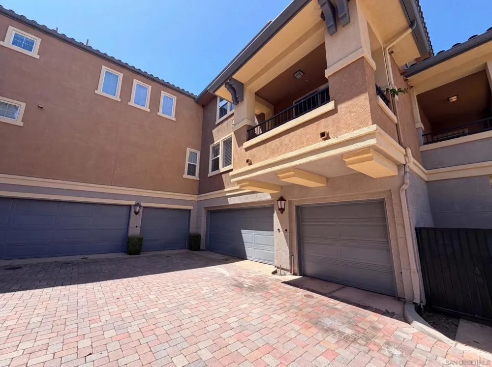 148 Via Montisi Santee, CA 92071