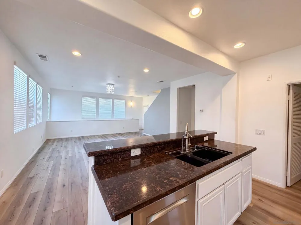 148 Via Montisi Santee, CA 92071