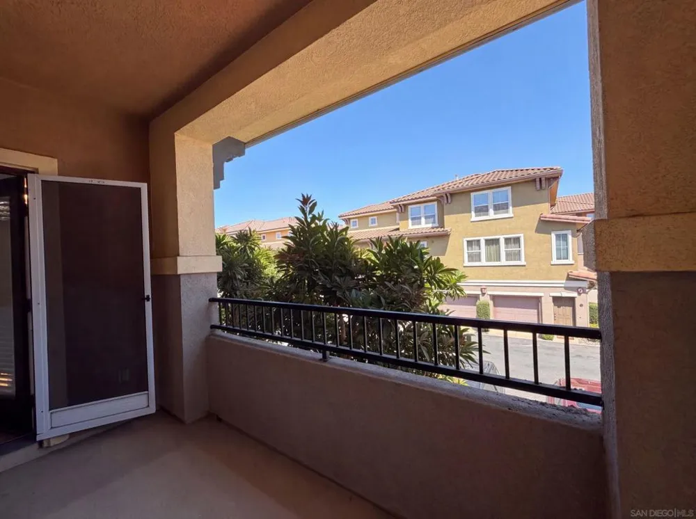 148 Via Montisi Santee, CA 92071