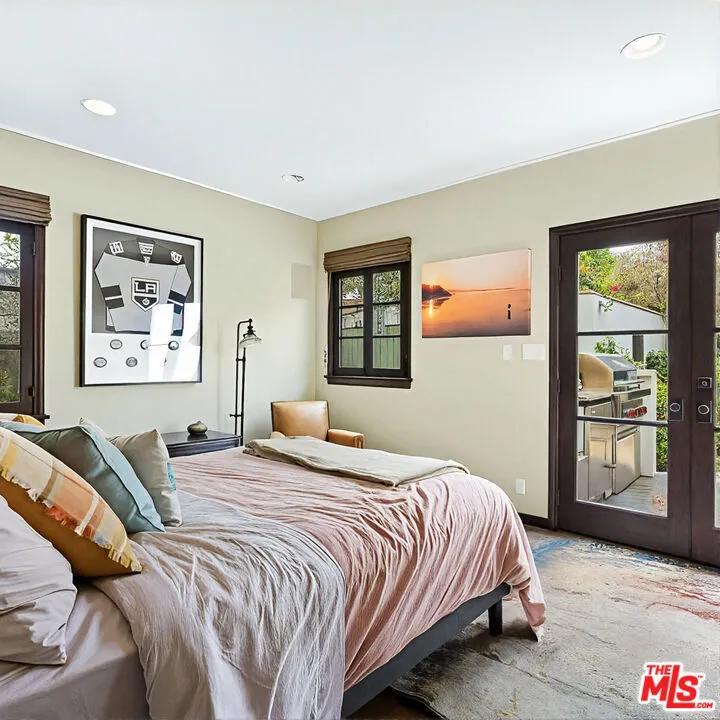 2317 Pearl Street Santa Monica, CA 90405