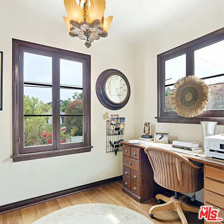 2317 Pearl Street Santa Monica, CA 90405