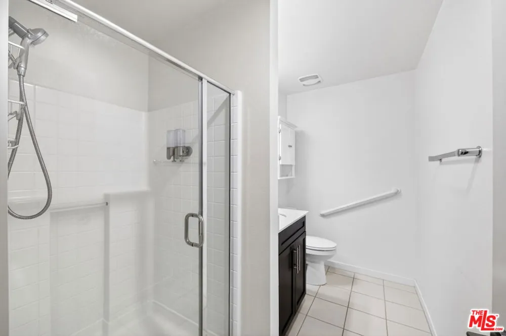 676 Colorado Circle Carson, CA 90745