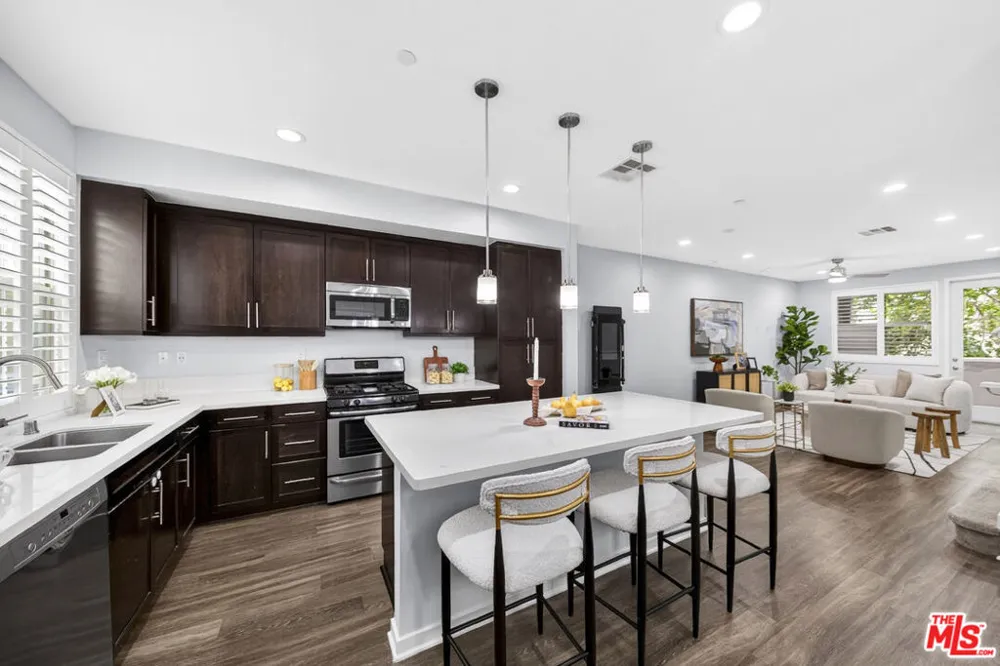 676 Colorado Circle Carson, CA 90745