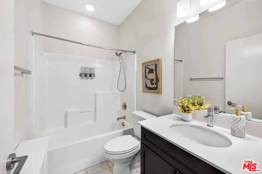 676 Colorado Circle Carson, CA 90745