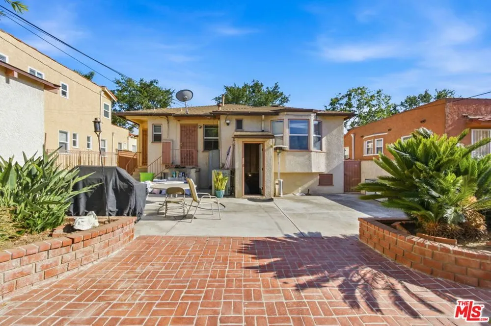 3513 W 78th Street Inglewood, CA 90305