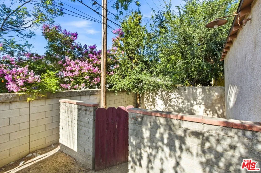 3513 W 78th Street Inglewood, CA 90305