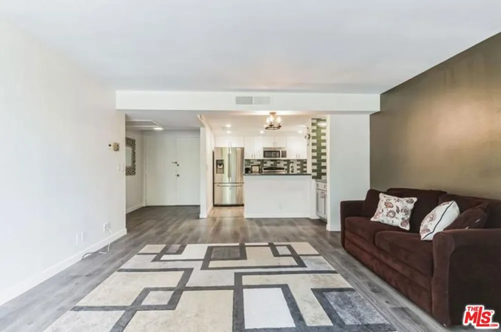 10535 Wilshire Boulevard #404 Los Angeles, CA 90024