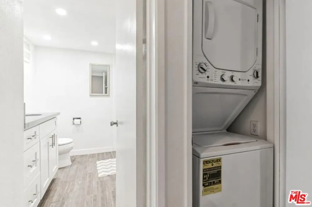 10535 Wilshire Boulevard #404 Los Angeles, CA 90024