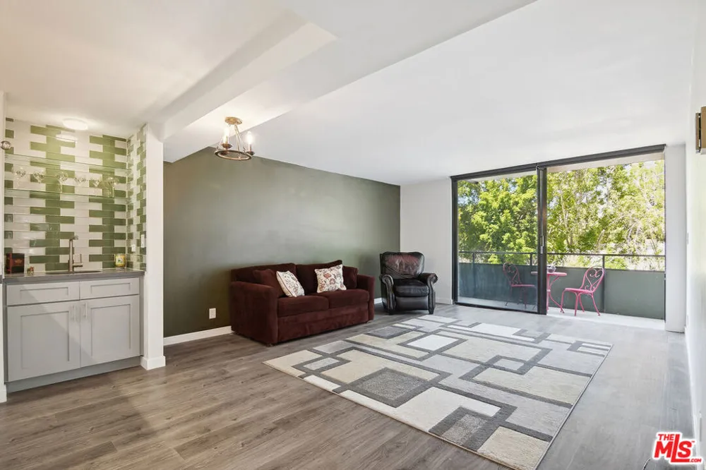 10535 Wilshire Boulevard #404 Los Angeles, CA 90024