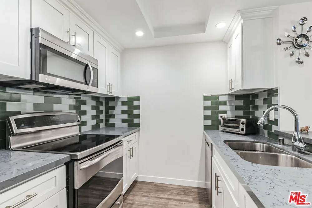 10535 Wilshire Boulevard #404 Los Angeles, CA 90024