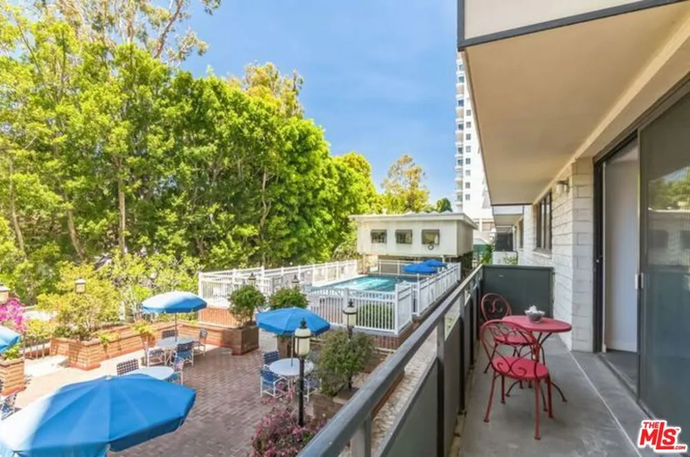 10535 Wilshire Boulevard #404 Los Angeles, CA 90024