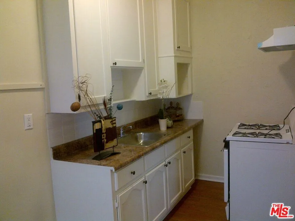 730 S Catalina Street Los Angeles, CA 90005