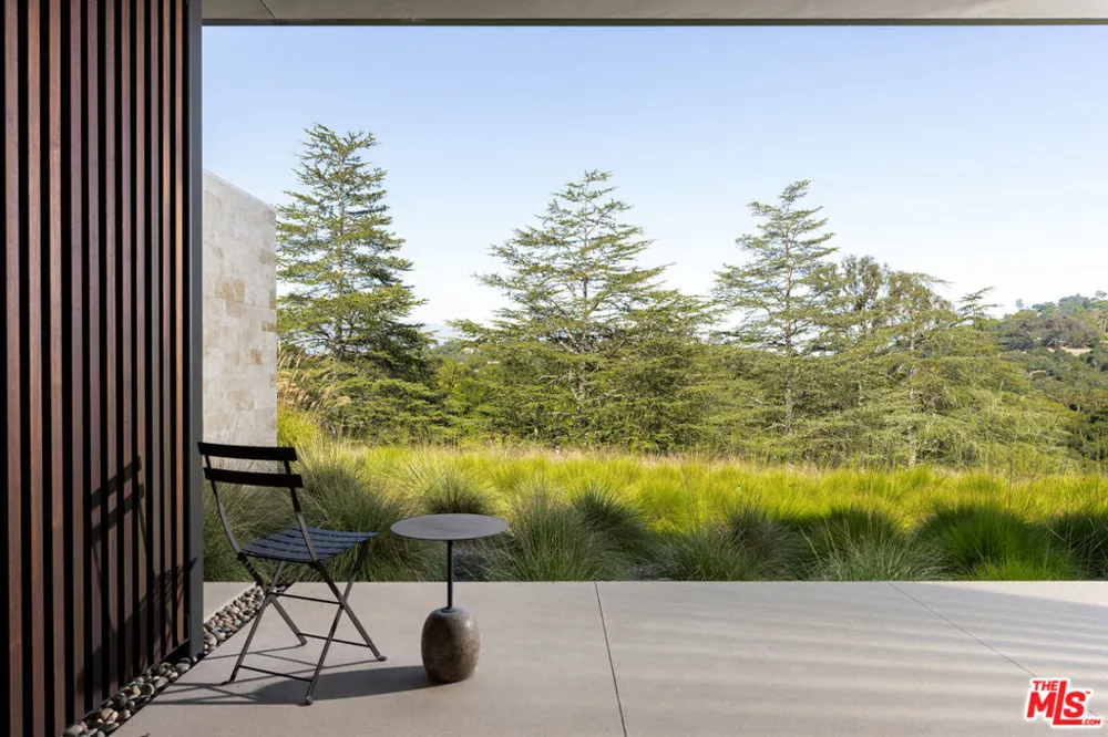 1045 Via Tranquila Santa Barbara, CA 93110