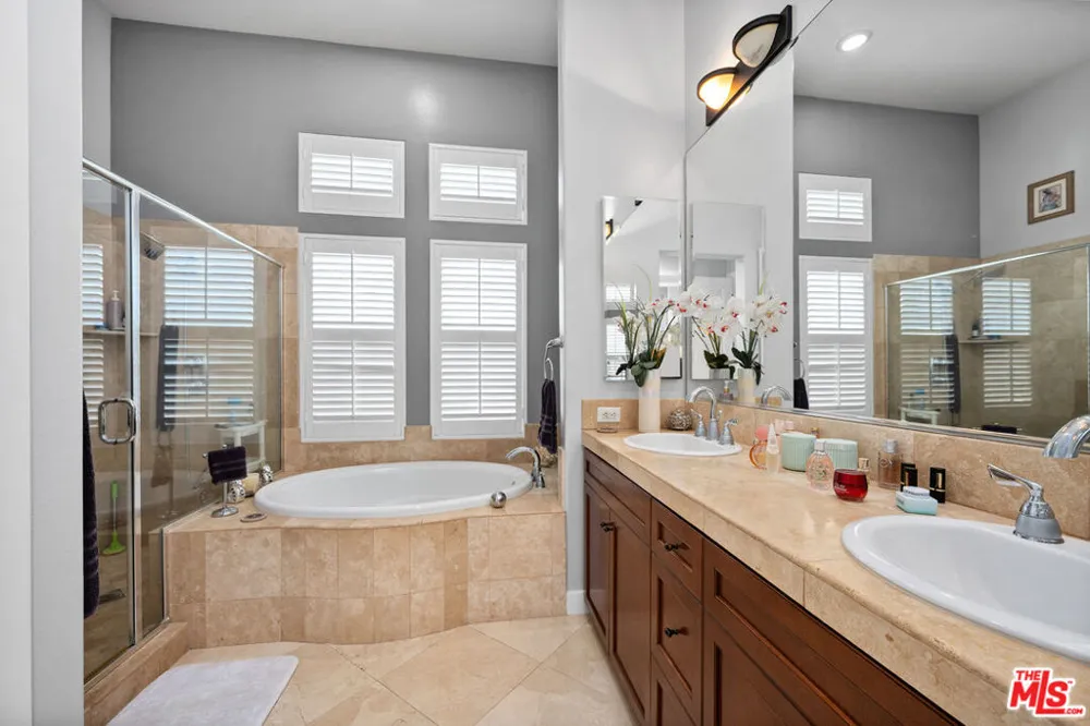 5800 Seawalk Drive #2 Playa Vista, CA 90094