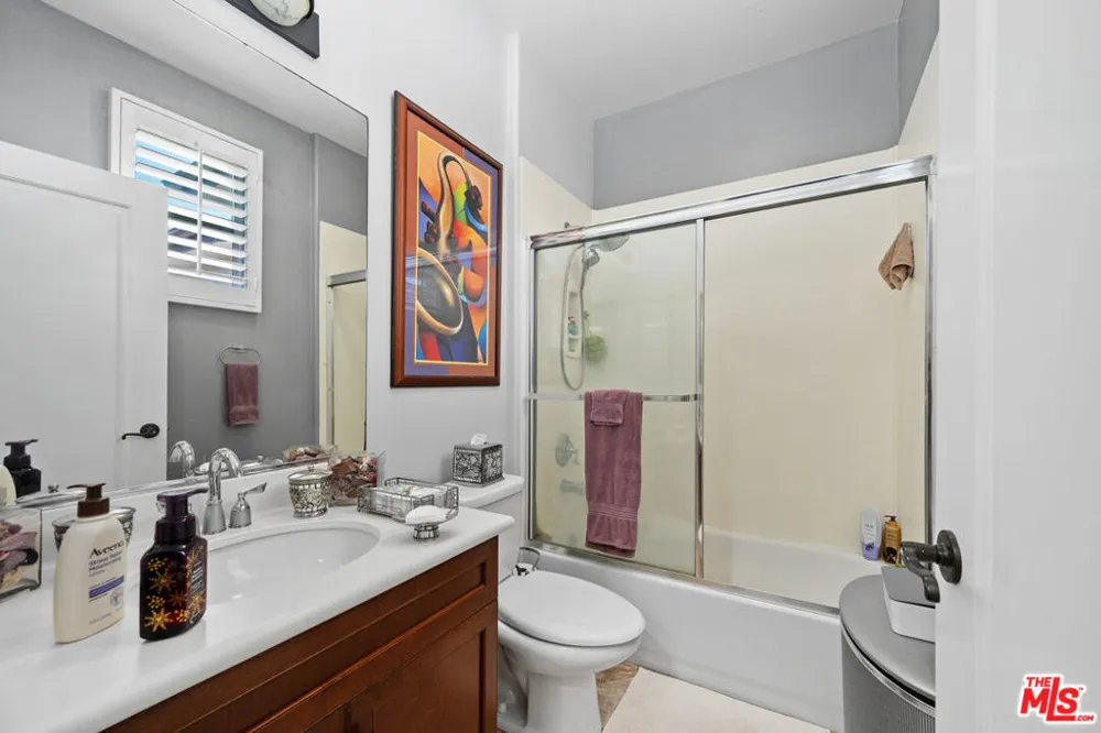 5800 Seawalk Drive #2 Playa Vista, CA 90094