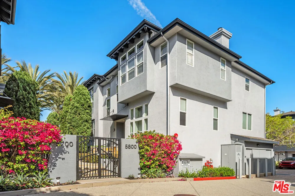 5800 Seawalk Drive #2 Playa Vista, CA 90094