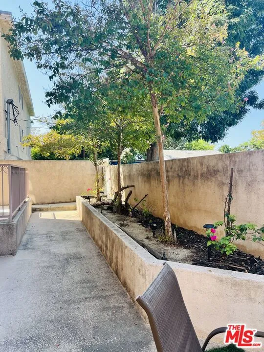 5719 Camellia Avenue #109 North Hollywood, CA 91601