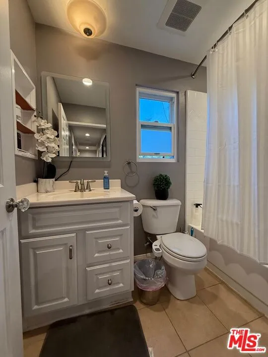 8020 Cora Street Sunland, CA 91040