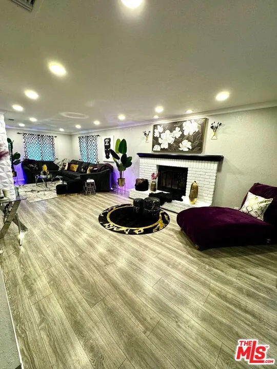 8020 Cora Street Sunland, CA 91040