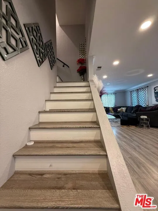 8020 Cora Street Sunland, CA 91040