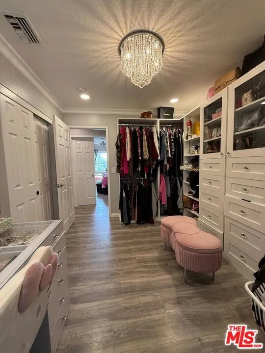 8020 Cora Street Sunland, CA 91040