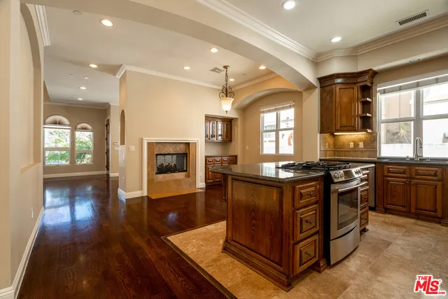 3838 TILDEN AVENUE Culver City, CA 90232