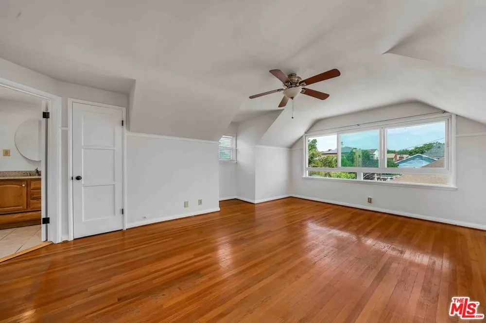 3439 W 84th Place Inglewood, CA 90305