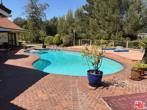 1043 Maybrook Drive