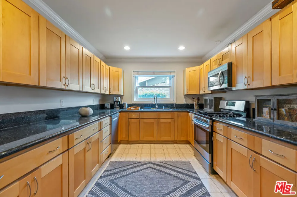 1226 Franklin Street #1 Santa Monica, CA 90404