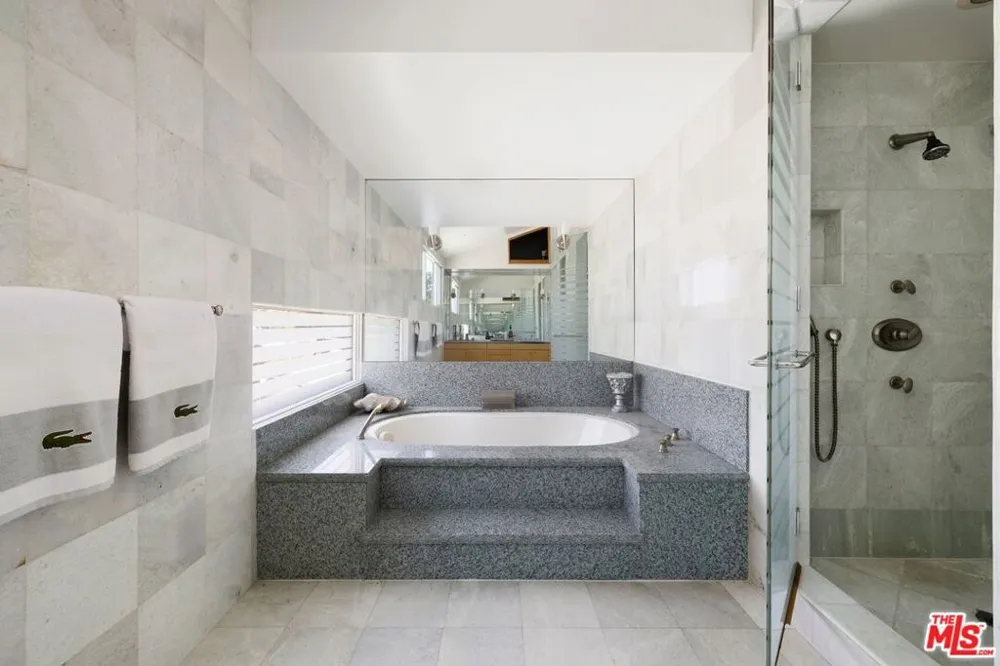 940 Linda Flora Drive Los Angeles, CA 90049