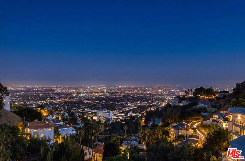8618 Franklin Avenue Los Angeles, CA 90069