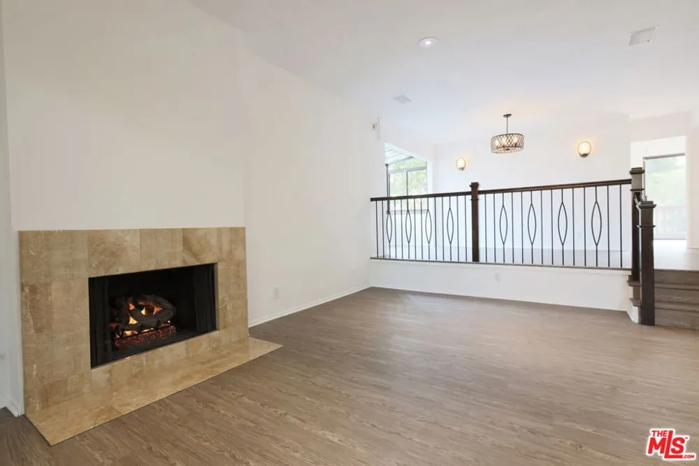 21821 Burbank Boulevard #151 Los Angeles, CA 91367
