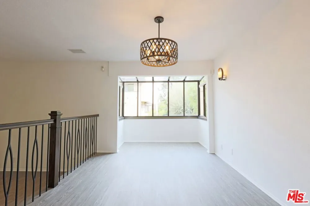 21821 Burbank Boulevard #151 Los Angeles, CA 91367