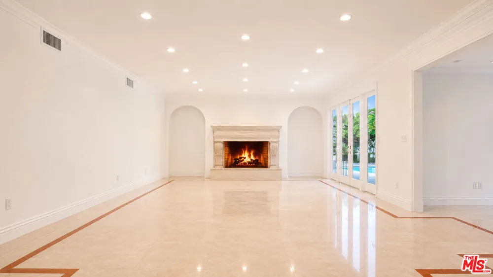 1856 Loma Vista Drive Beverly Hills, CA 90210