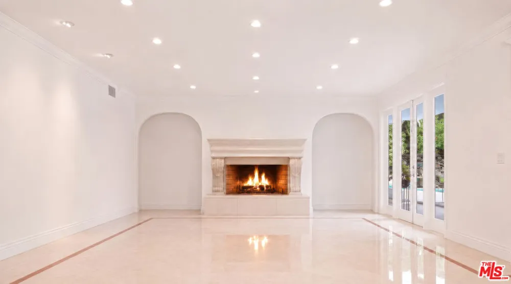 1856 Loma Vista Drive Beverly Hills, CA 90210