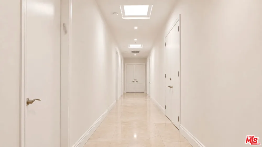 1856 Loma Vista Drive Beverly Hills, CA 90210