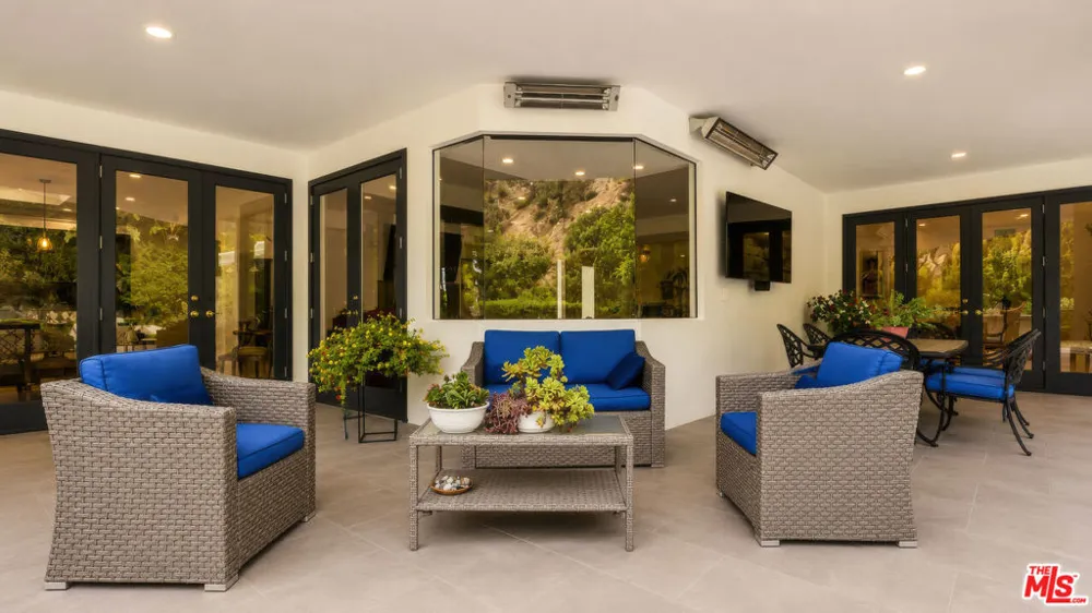 1856 Loma Vista Drive Beverly Hills, CA 90210