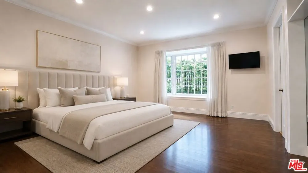1856 Loma Vista Drive Beverly Hills, CA 90210