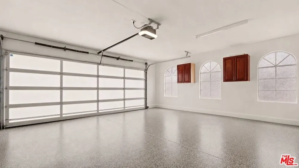 1856 Loma Vista Drive Beverly Hills, CA 90210