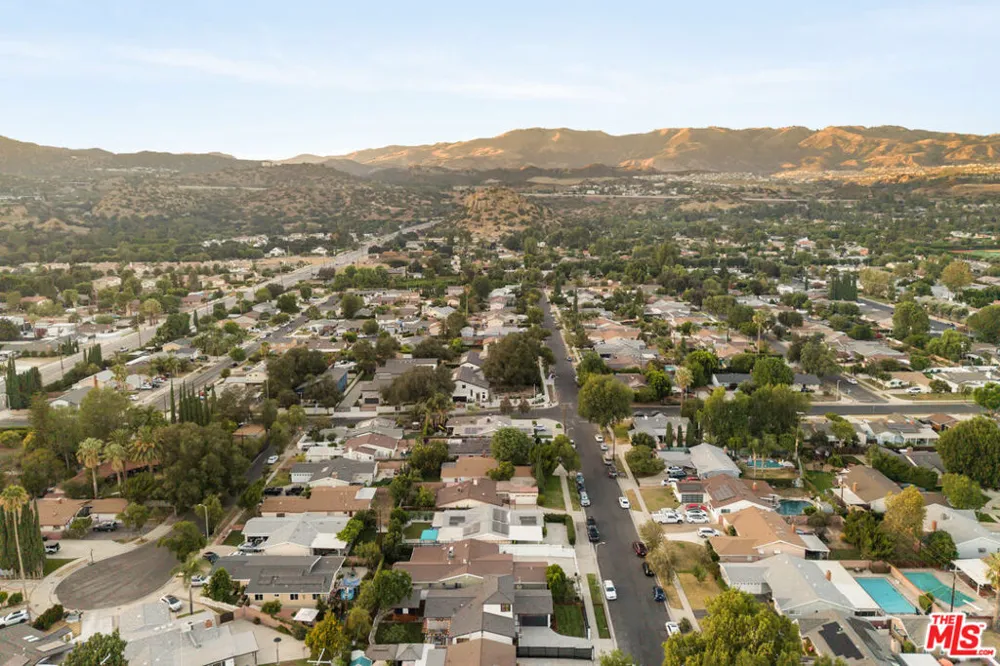 10425 Jordan Avenue Chatsworth, CA 91311