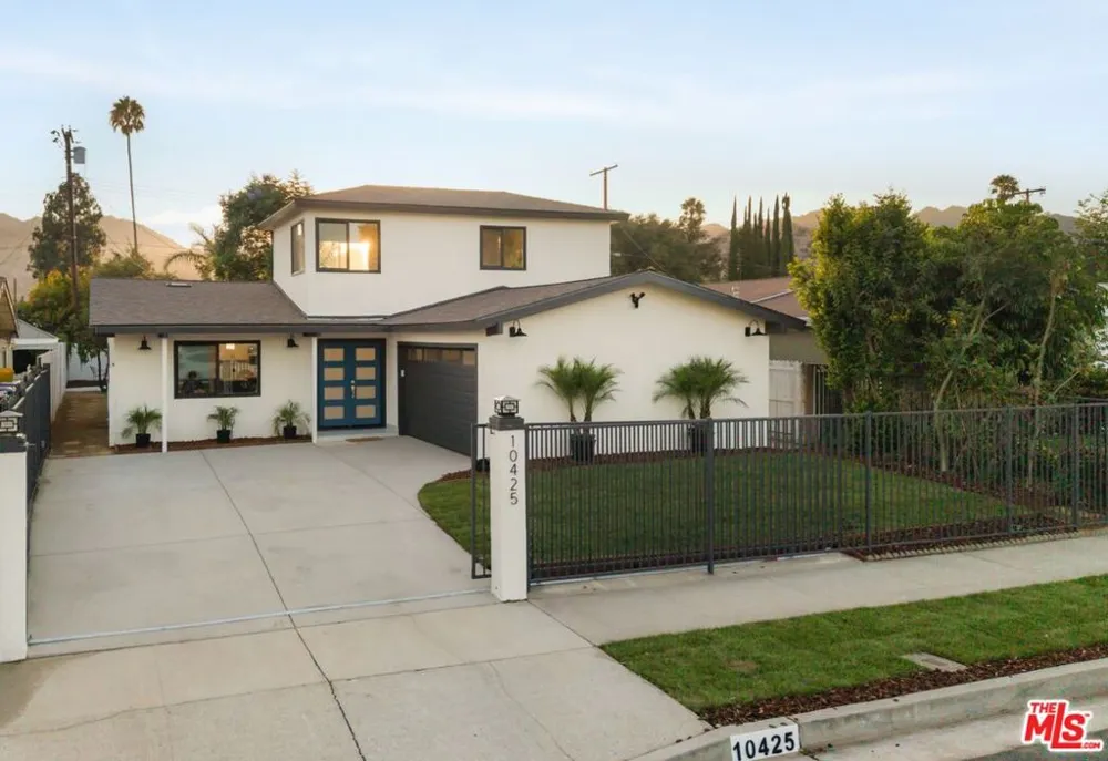 10425 Jordan Avenue Chatsworth, CA 91311