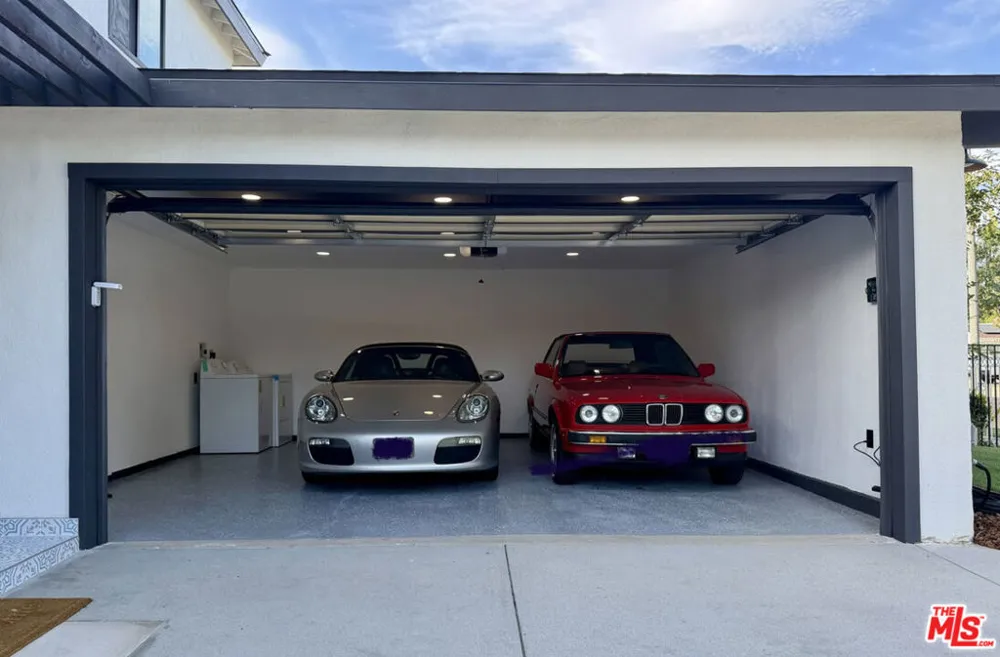 10425 Jordan Avenue Chatsworth, CA 91311
