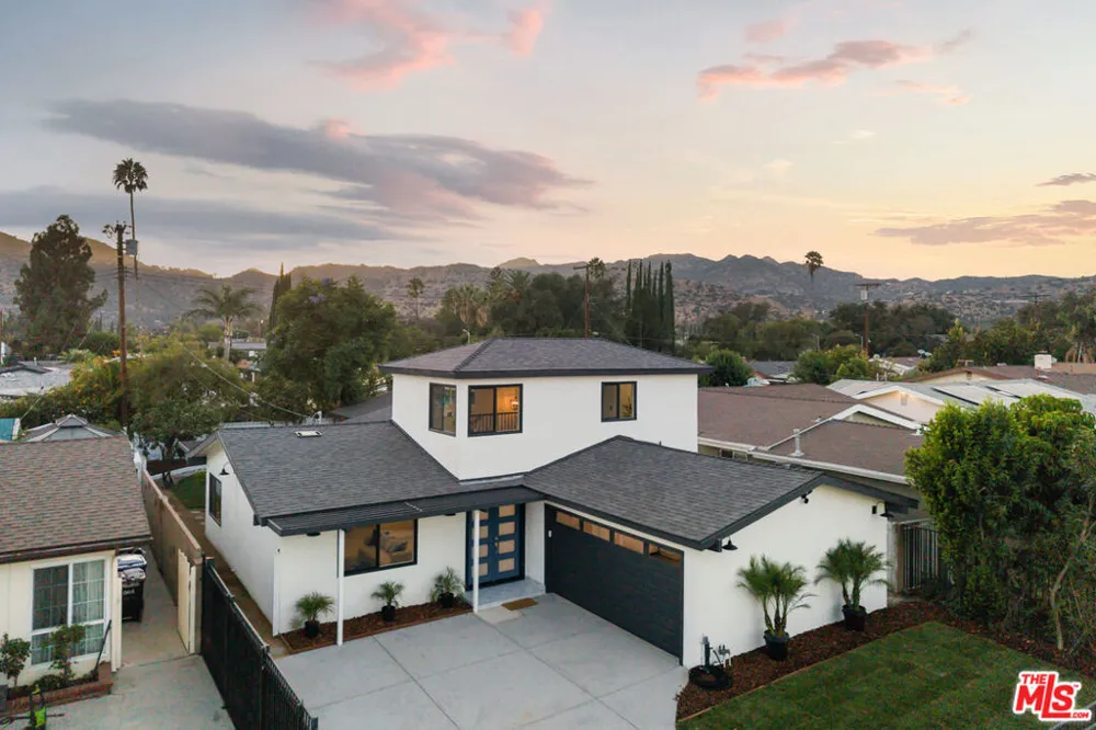 10425 Jordan Avenue Chatsworth, CA 91311