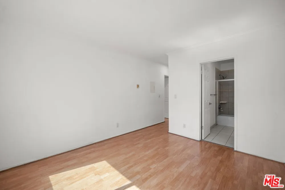 1485 E Wilson Avenue #L Glendale, CA 91206