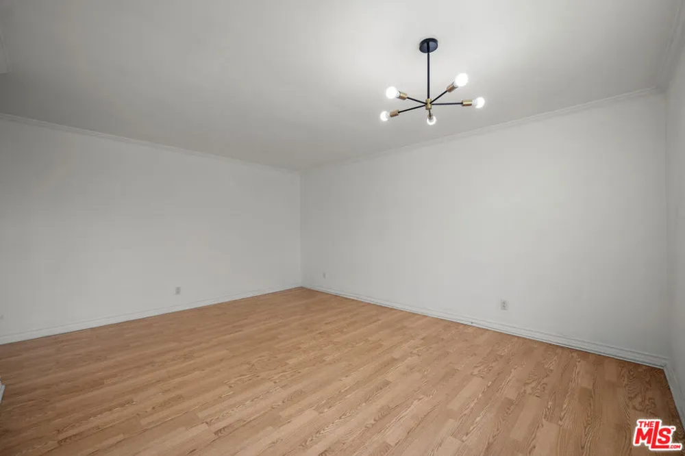 1485 E Wilson Avenue #L Glendale, CA 91206