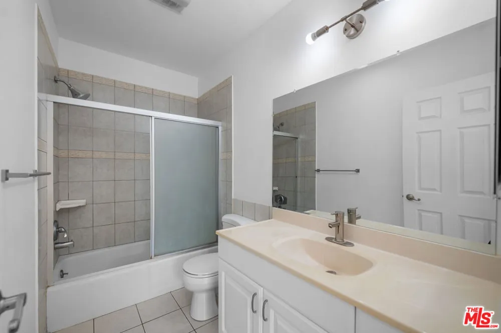 1485 E Wilson Avenue #L Glendale, CA 91206
