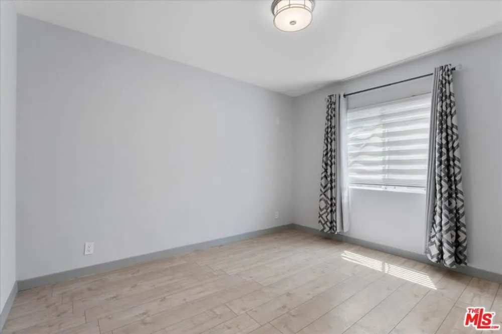 1213 S California Avenue Monrovia, CA 91016